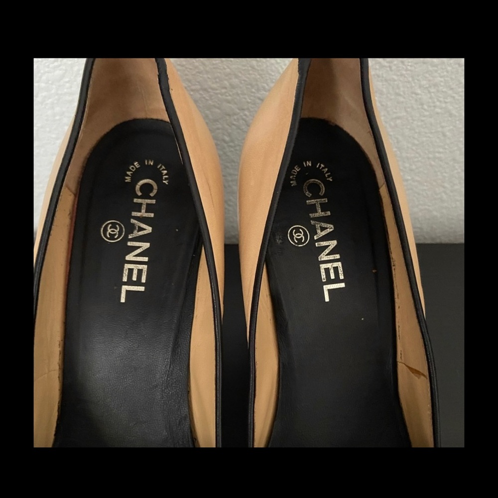 CHANEL Black and Tan Heels - Picture 3 of 15